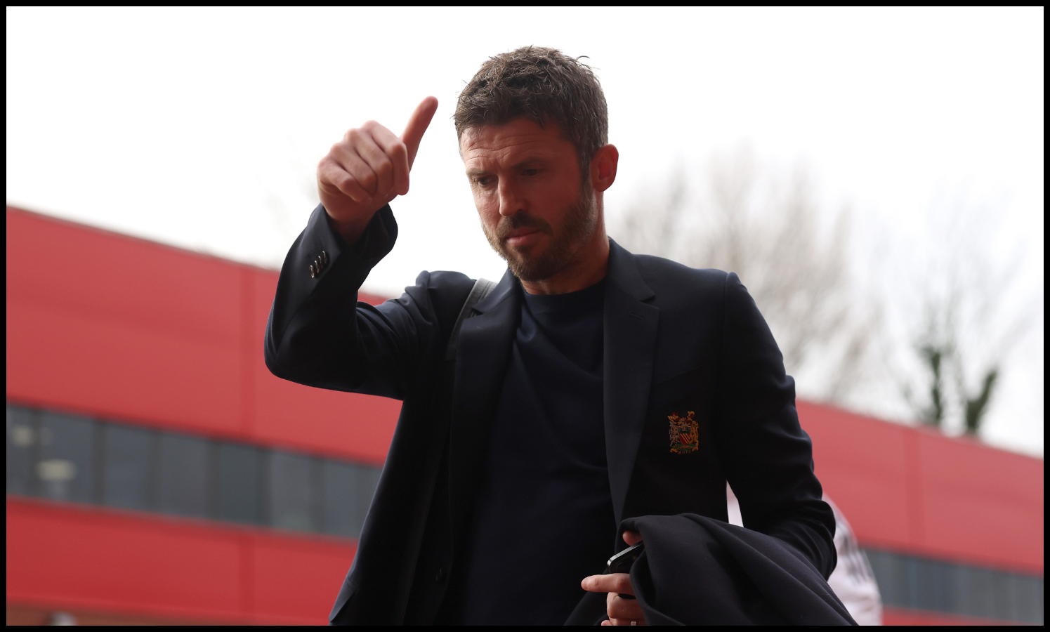 Michael Carrick giving the thumps-up
